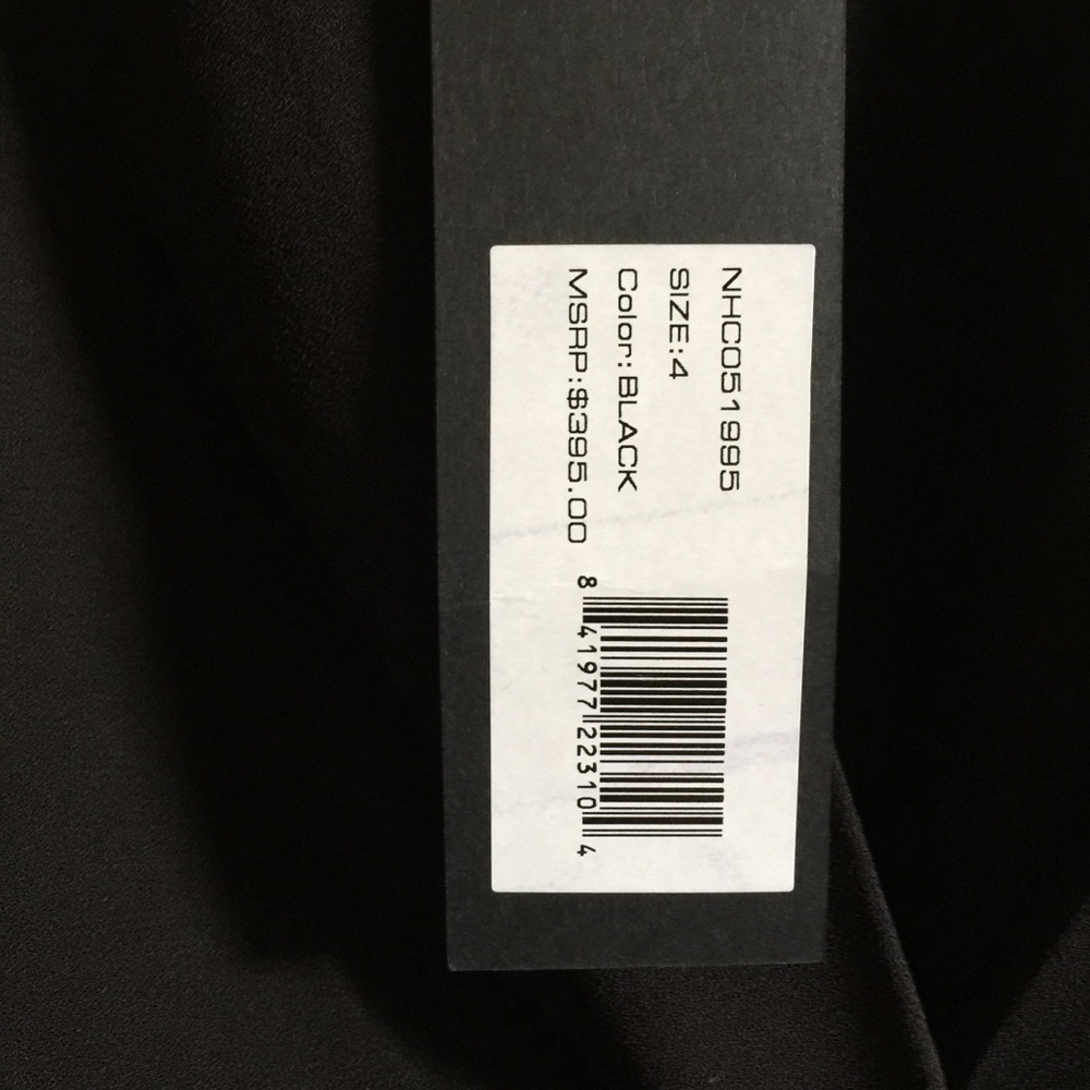 🎉SALE🎉NWT, HALSTON Heritage black dress, size 4. - Picture 6 of 8